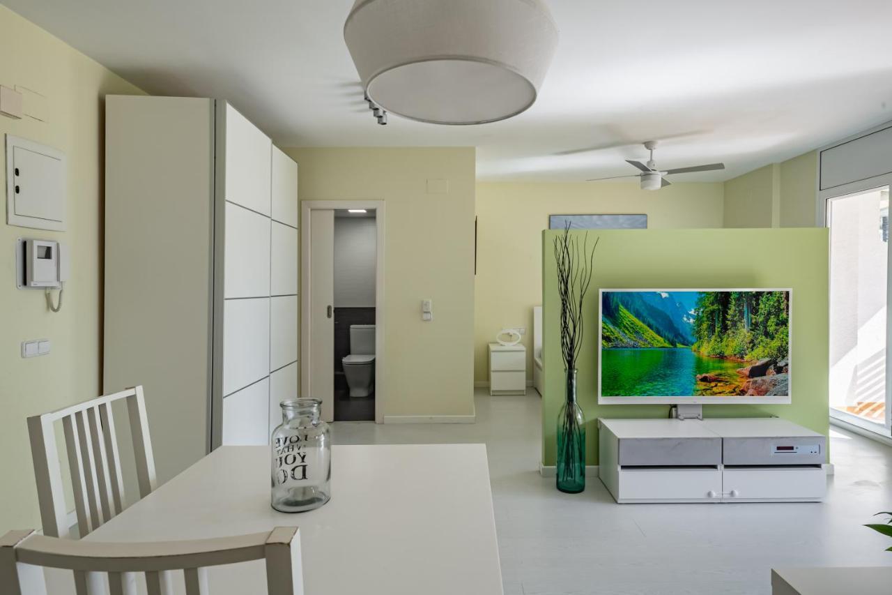 Apartamento Bahia Blanca Виланова-и-ла-Желтру Екстериор снимка